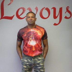 Meet your Posher, Antoine